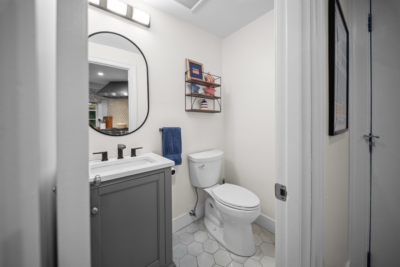 10 Juniper Hill Road Property Photo 10
