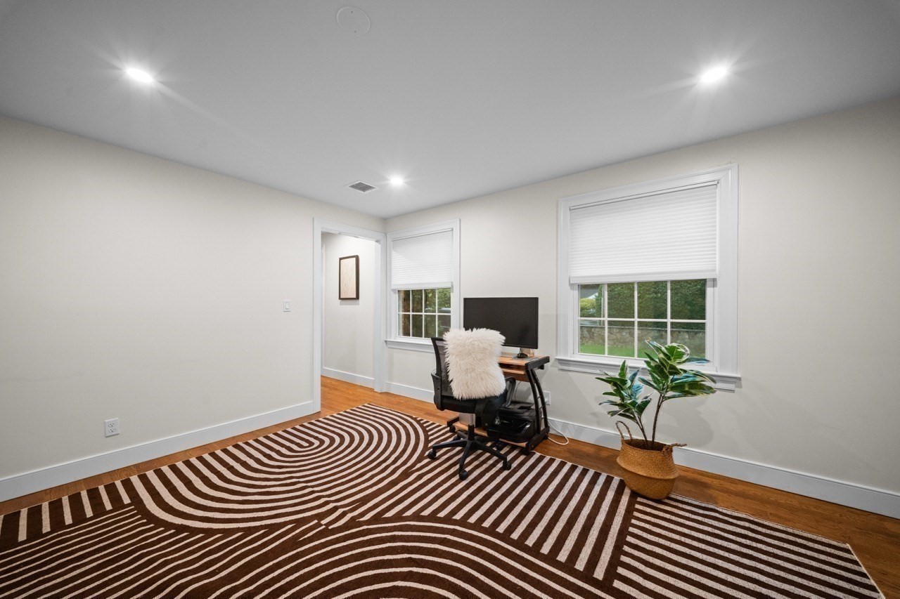 10 Juniper Hill Road Property Photo 14