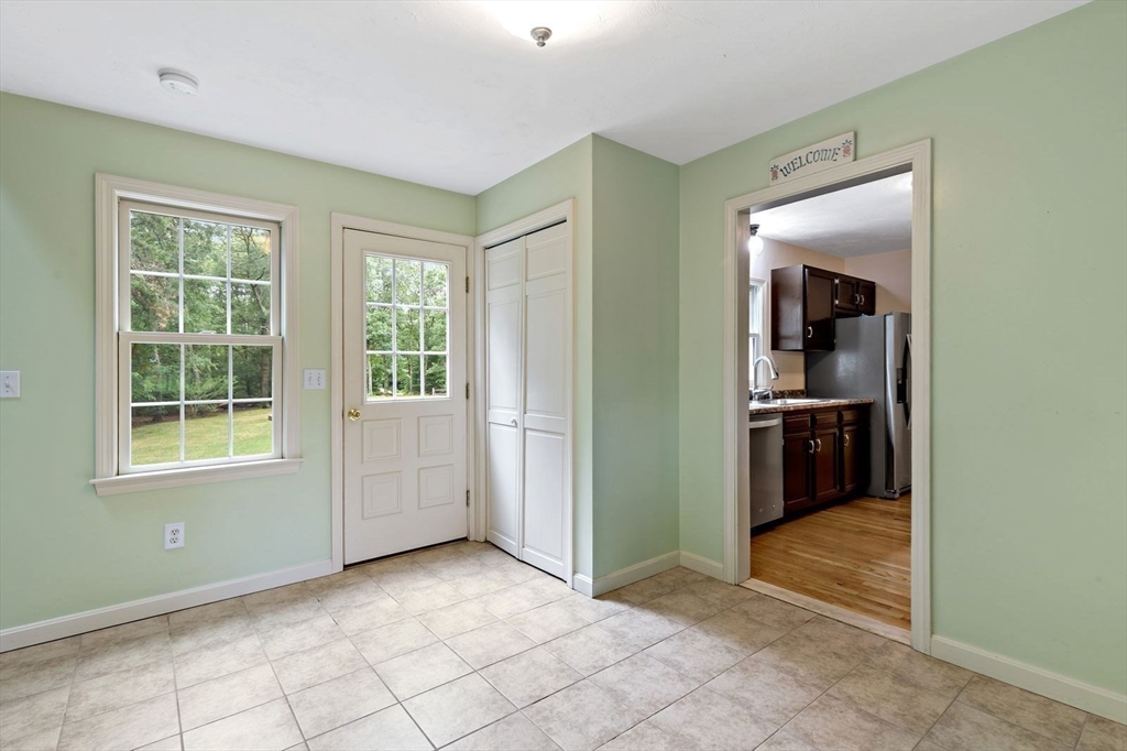 185 Bournehurst Drive Property Photo 15