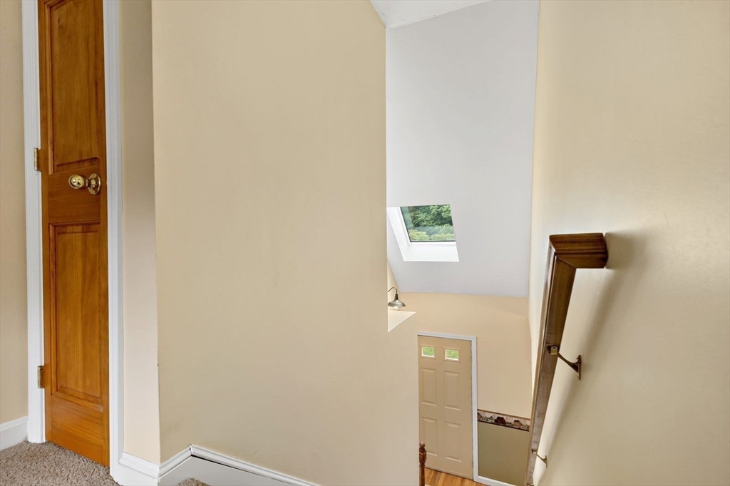 185 Bournehurst Drive Property Photo 22