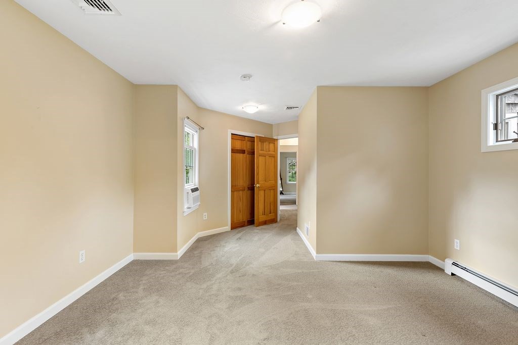 185 Bournehurst Drive Property Photo 29