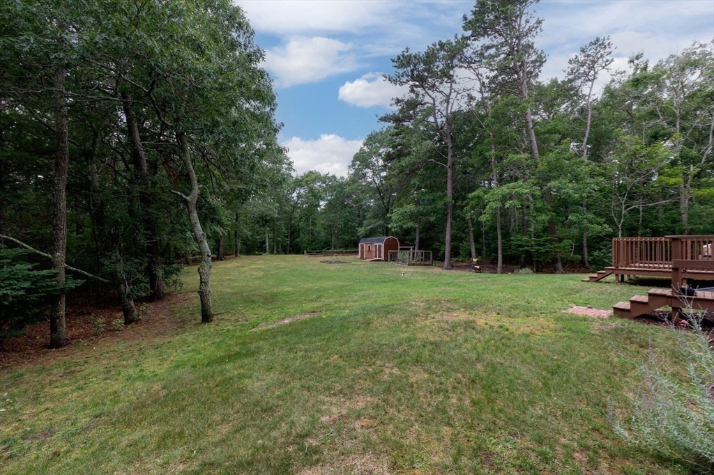 185 Bournehurst Drive Property Photo 33