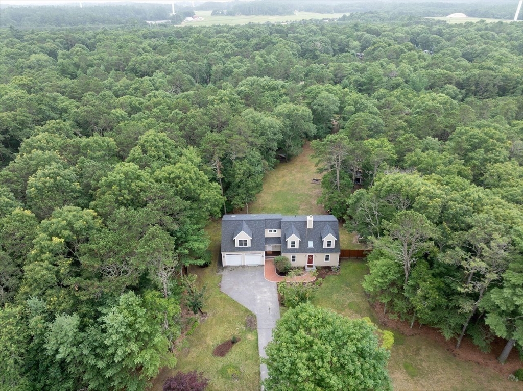 185 Bournehurst Drive Property Photo 42