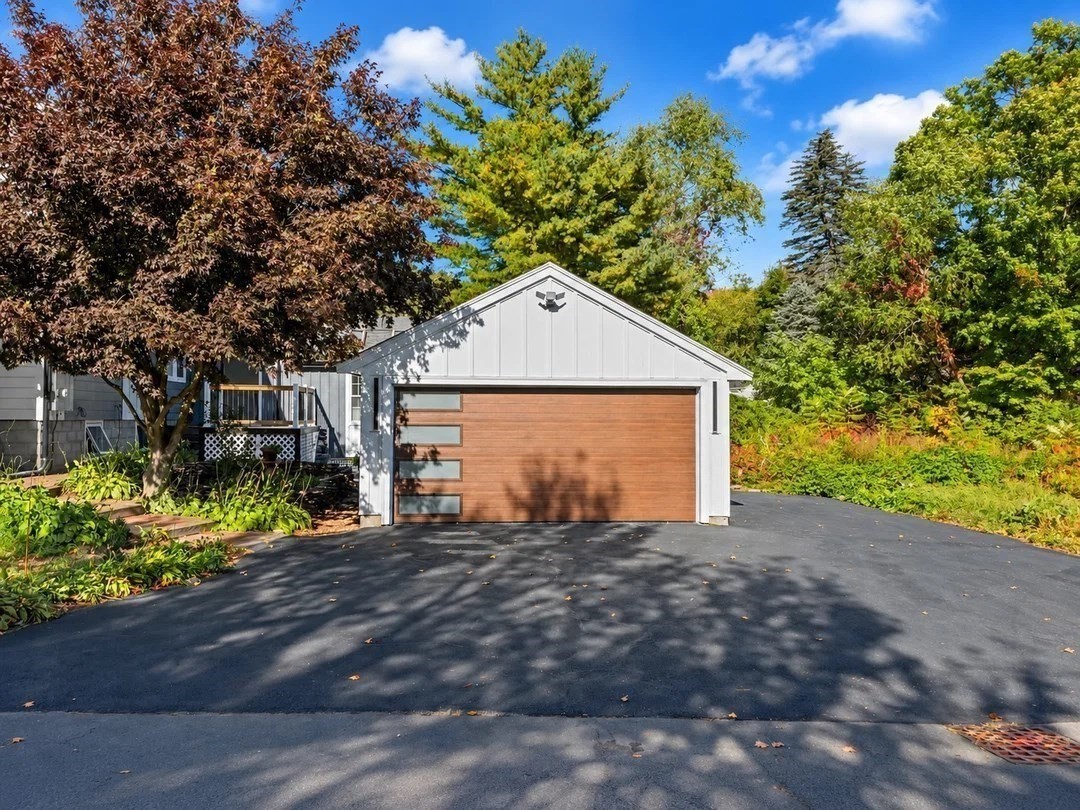 7 Brandon St Property Photo 2
