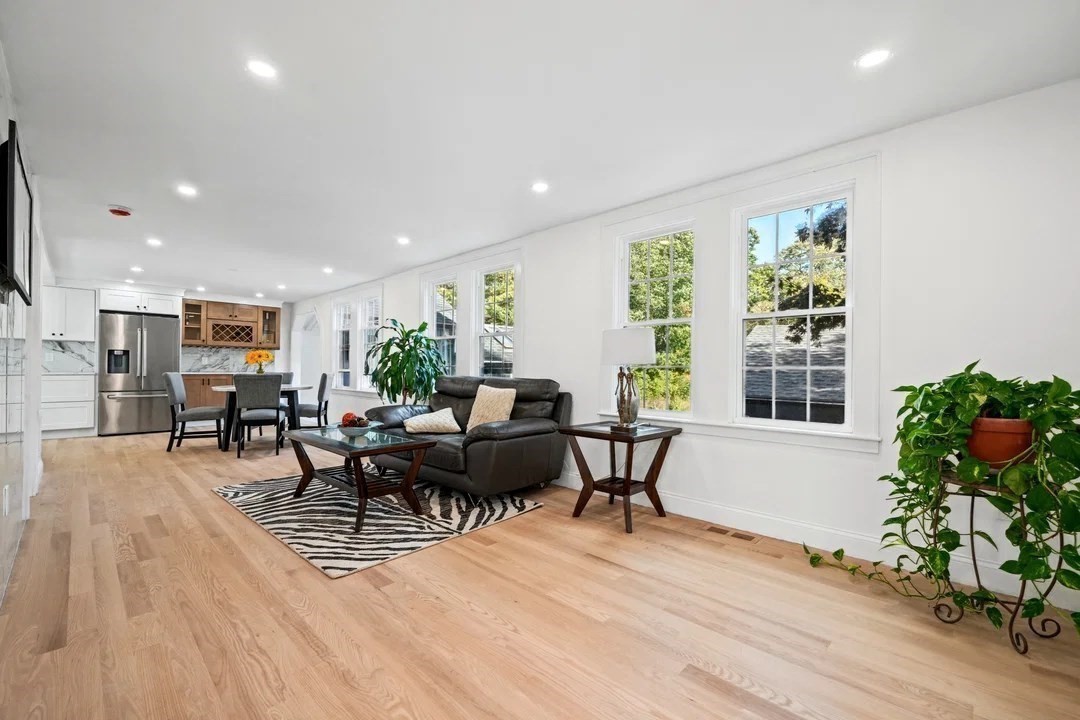 7 Brandon St Property Photo 4