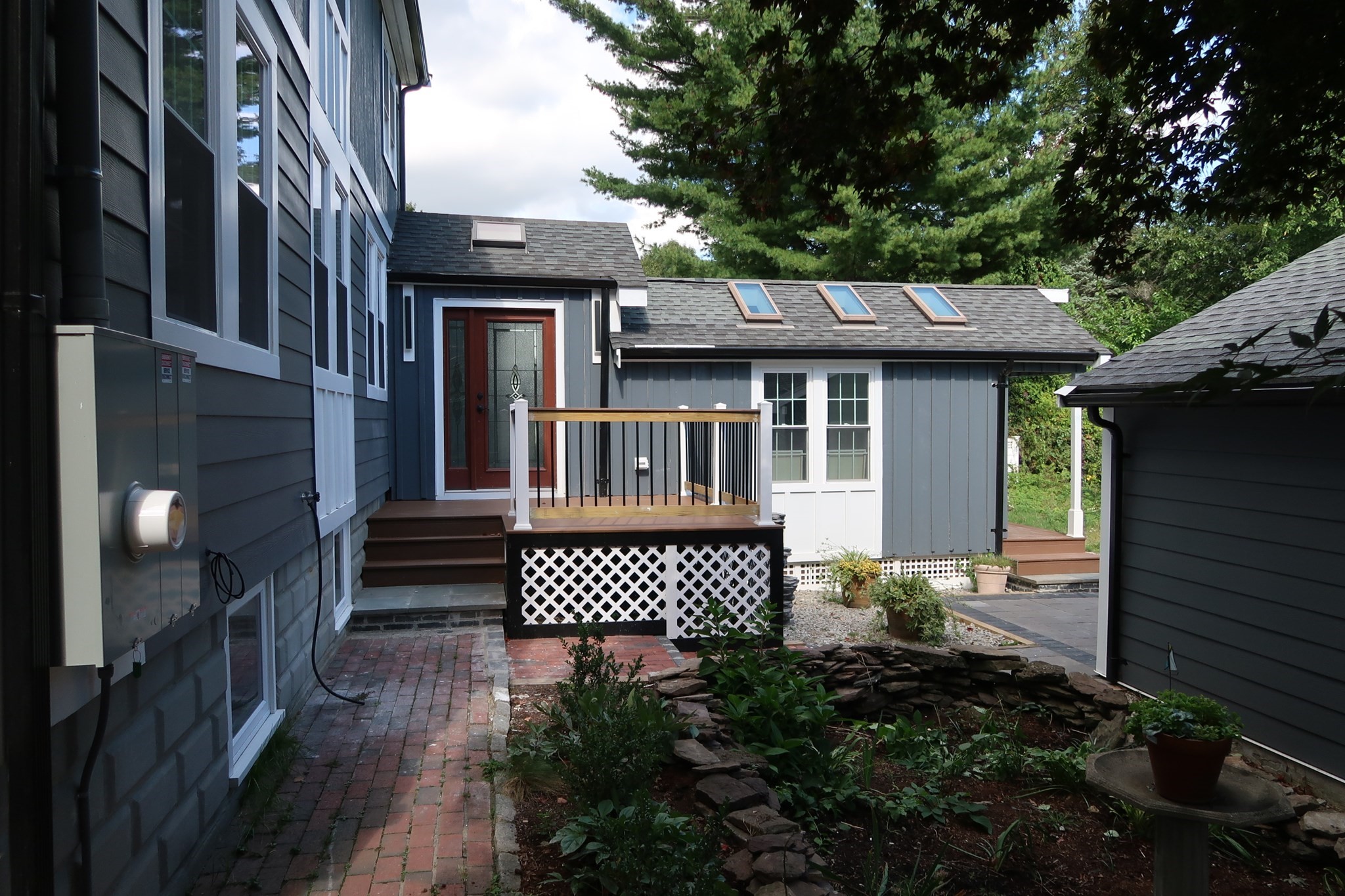 7 Brandon St Property Photo 9