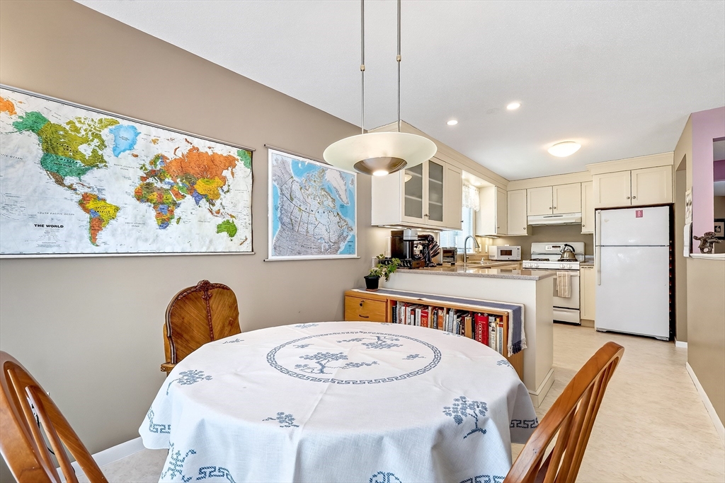 8 Pilgrim Drive # A Property Photo 10