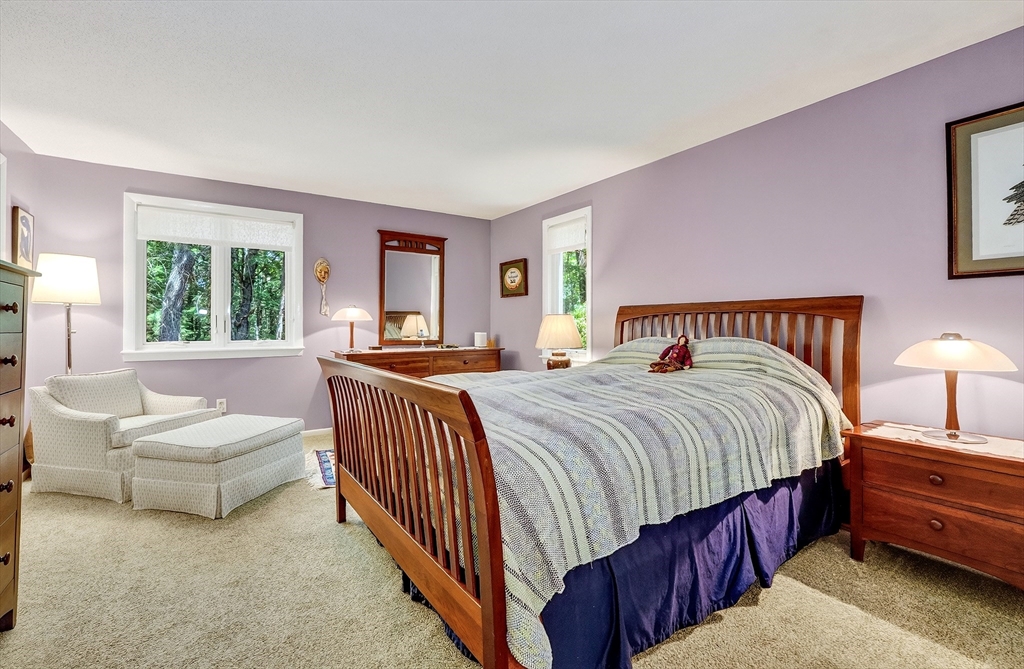 8 Pilgrim Drive # A Property Photo 16