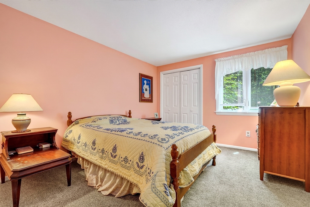 8 Pilgrim Drive # A Property Photo 22