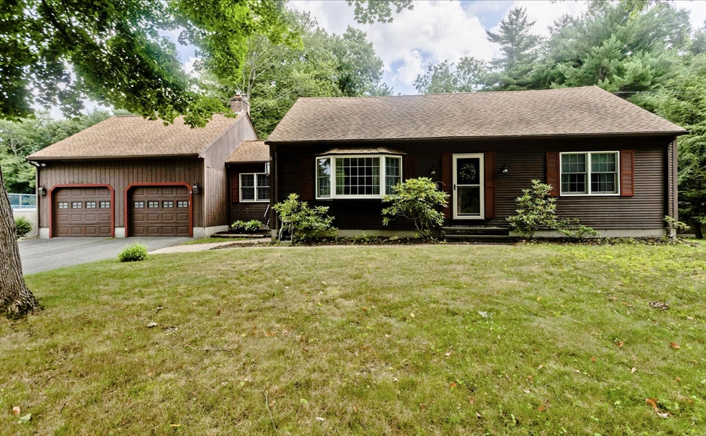4 Caroline Cir Property Photo 1