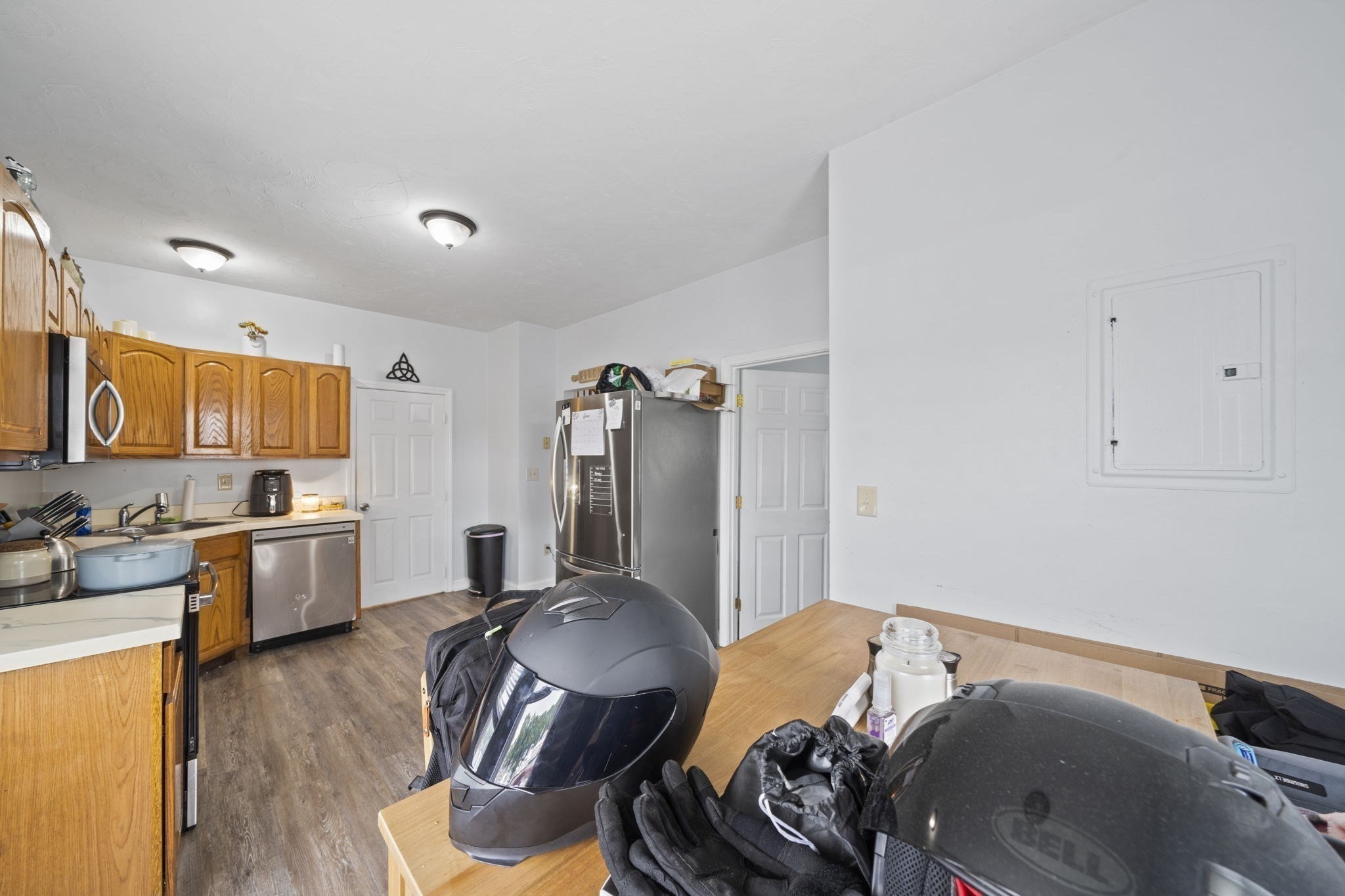 202 Commercial St Property Photo 7