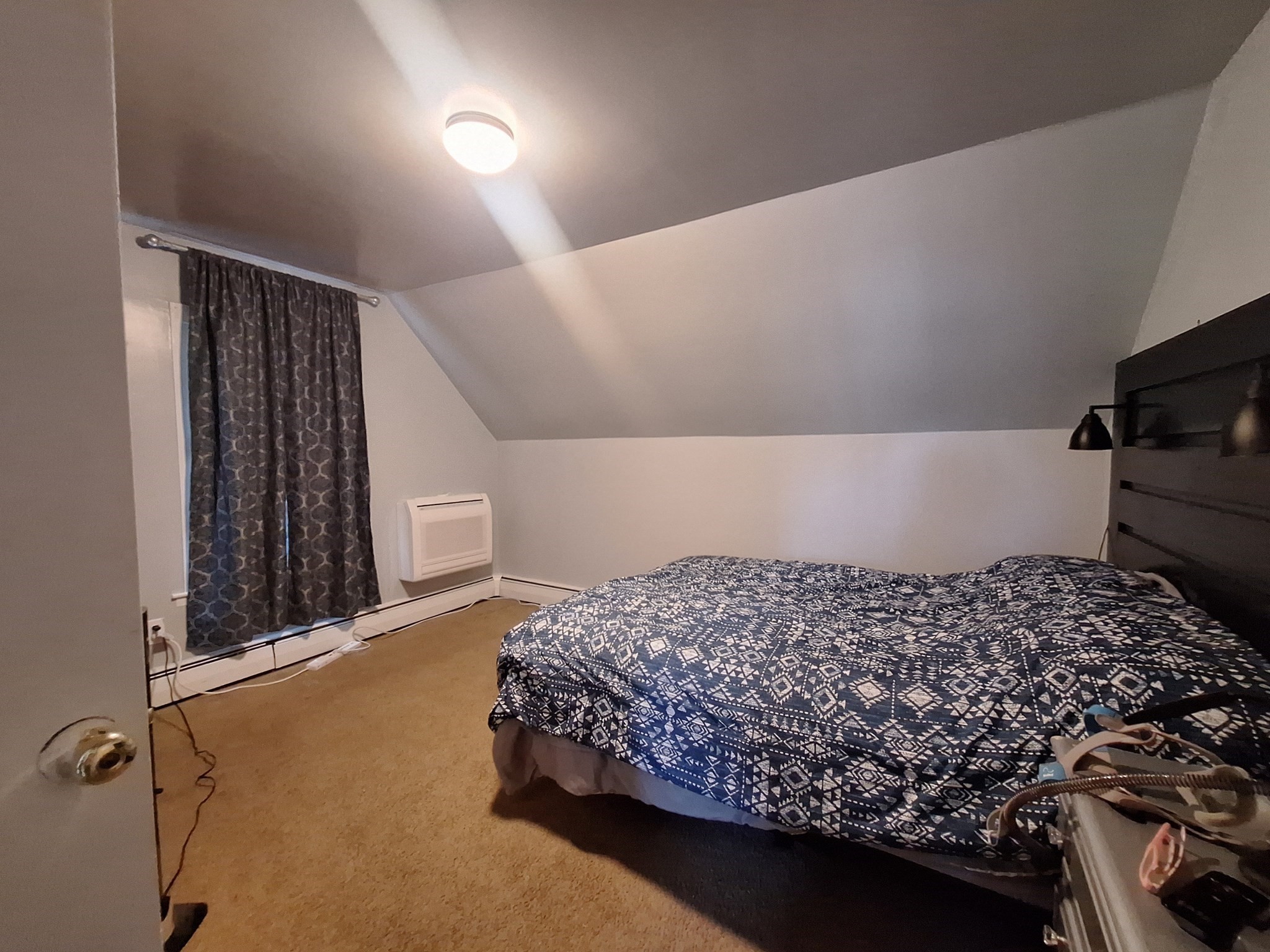 407 Clarendon St Property Photo 22