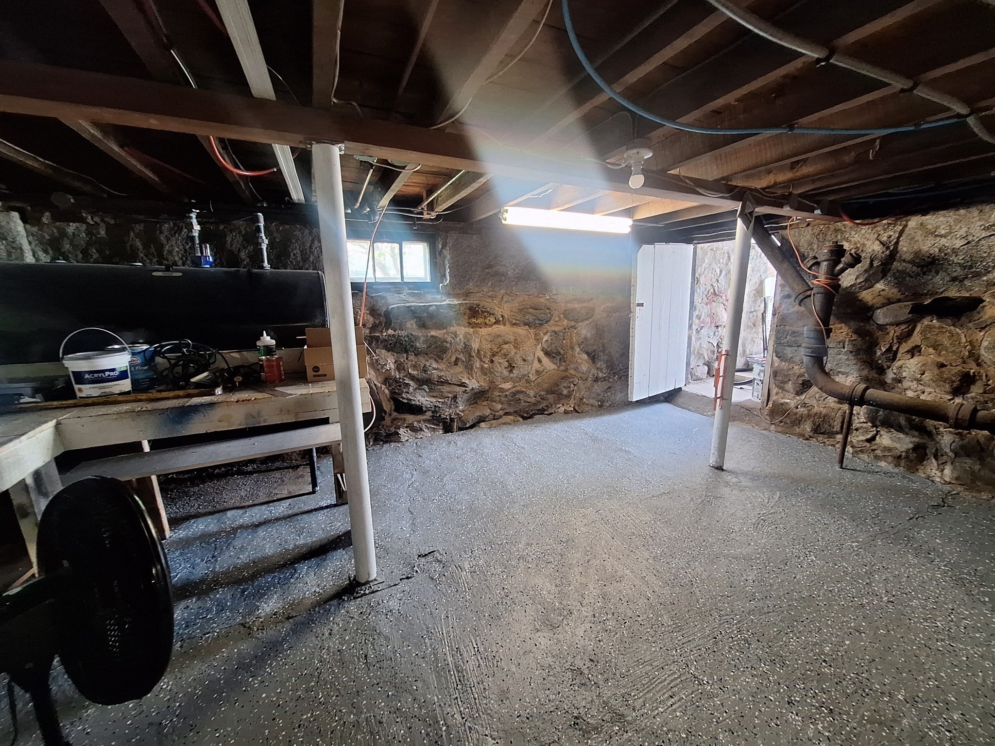 407 Clarendon St Property Photo 27