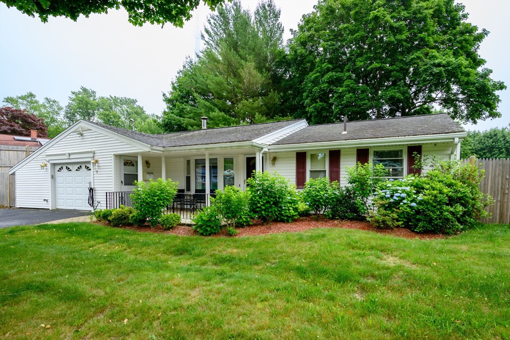 79 Brookville Ave