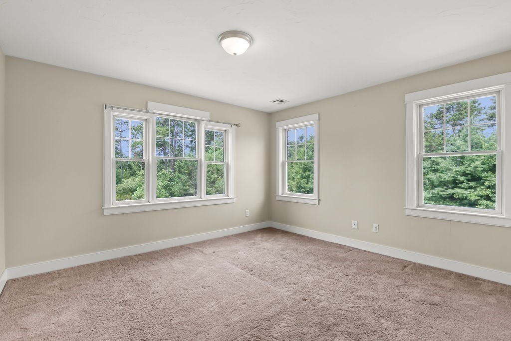 10 Pond Edge Trl Property Photo 32