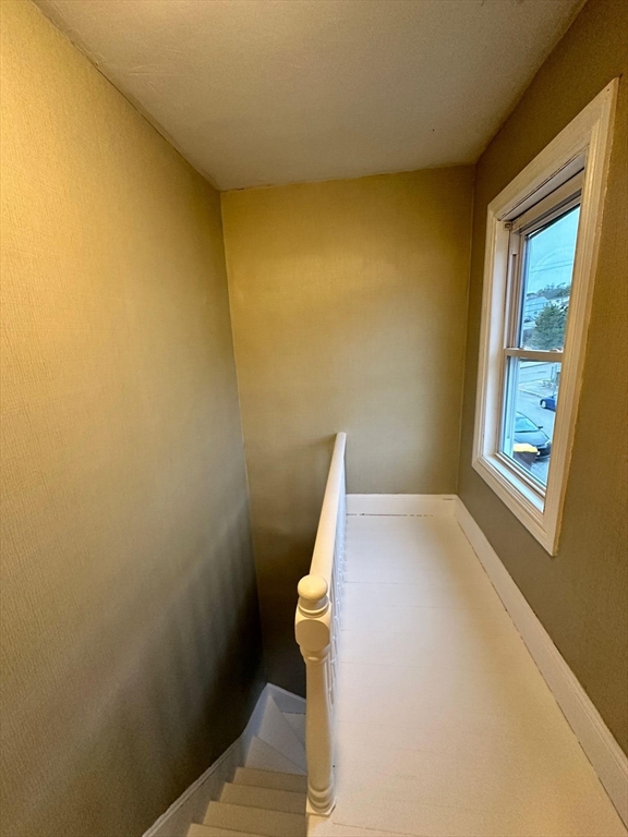 32 Slater Property Photo 5