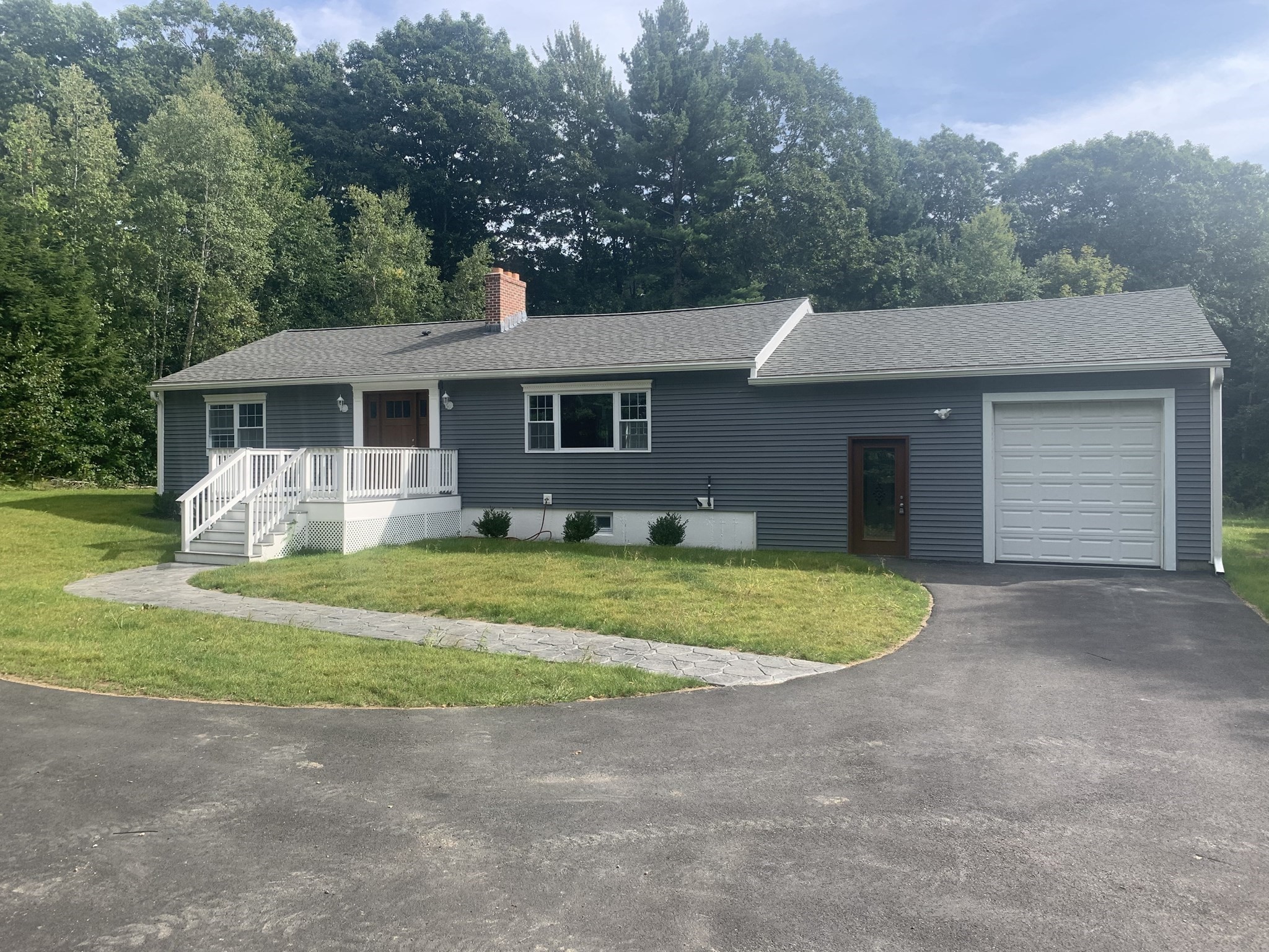 407 South Road Property Photo 1