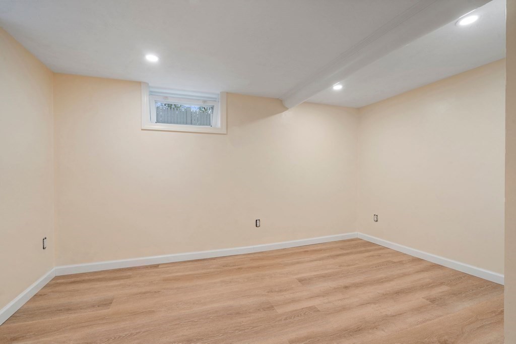15 Temple Rd. Property Photo 17