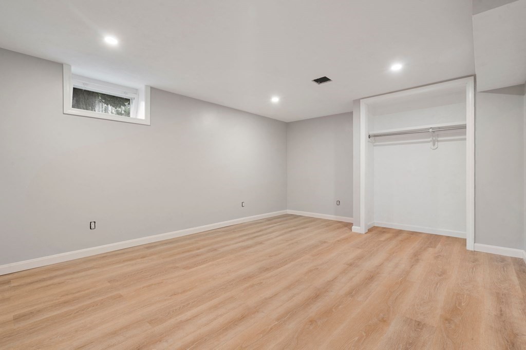 15 Temple Rd. Property Photo 22