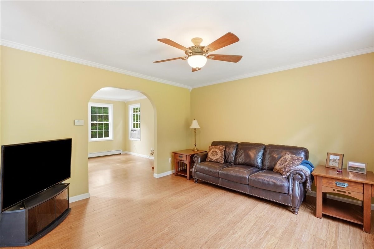 8 Rebecca Rd Property Photo 10