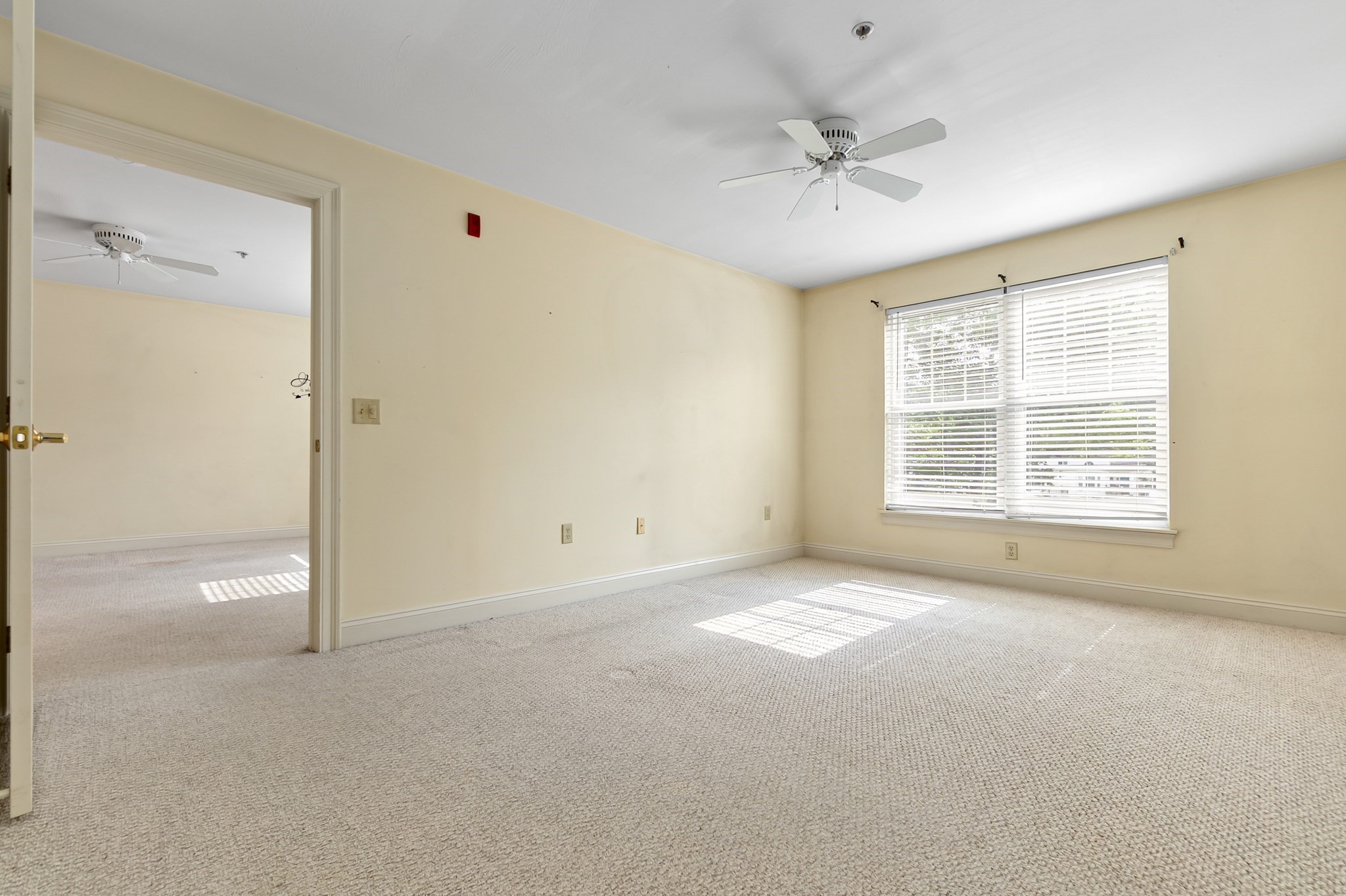 135 Beach Rd. # 217 Property Photo 6