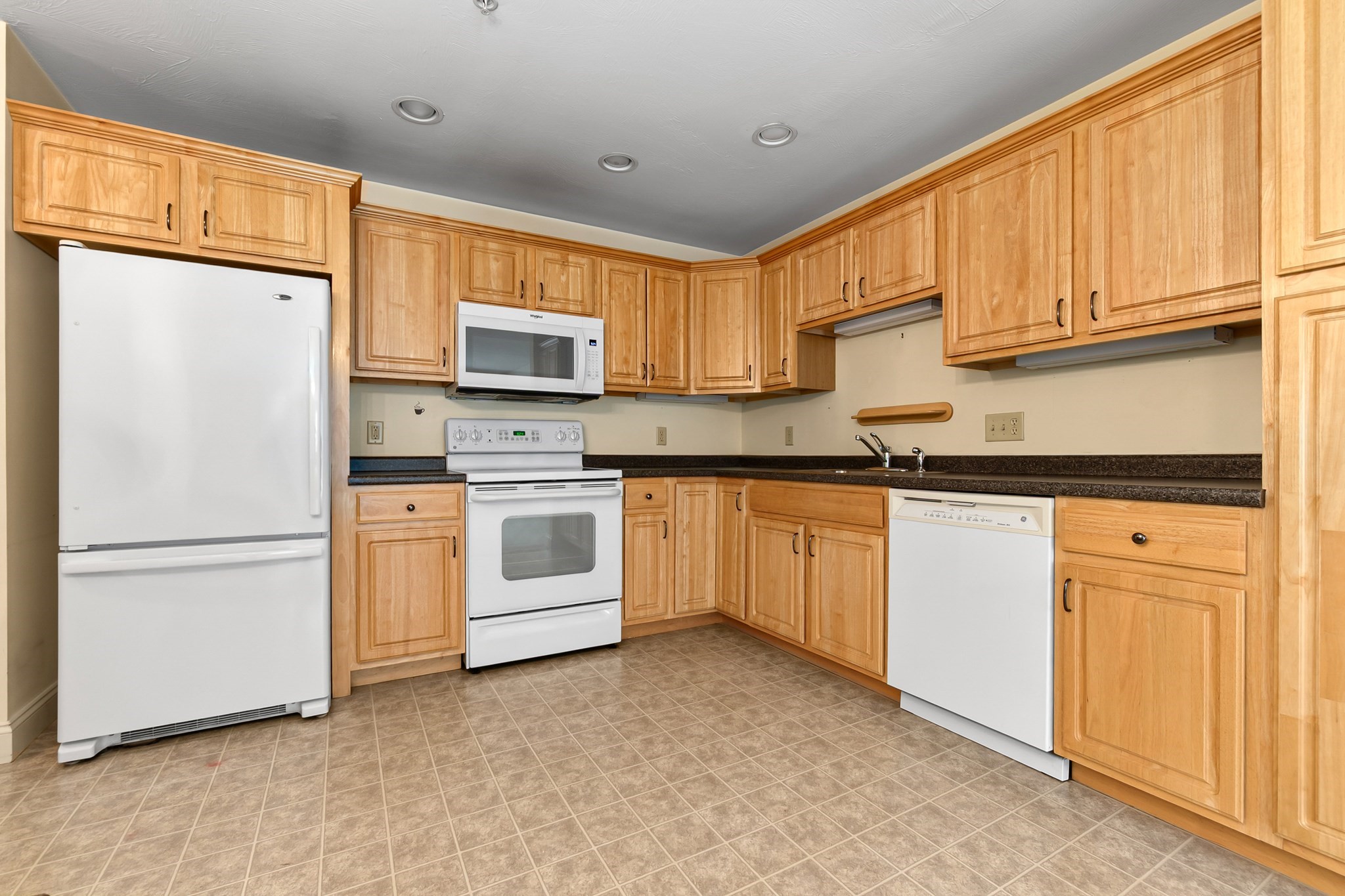 135 Beach Rd. # 217 Property Photo 11