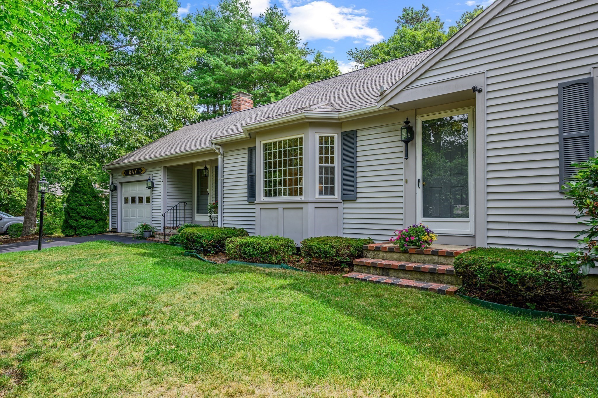 52 Greenland Cir Property Photo 3