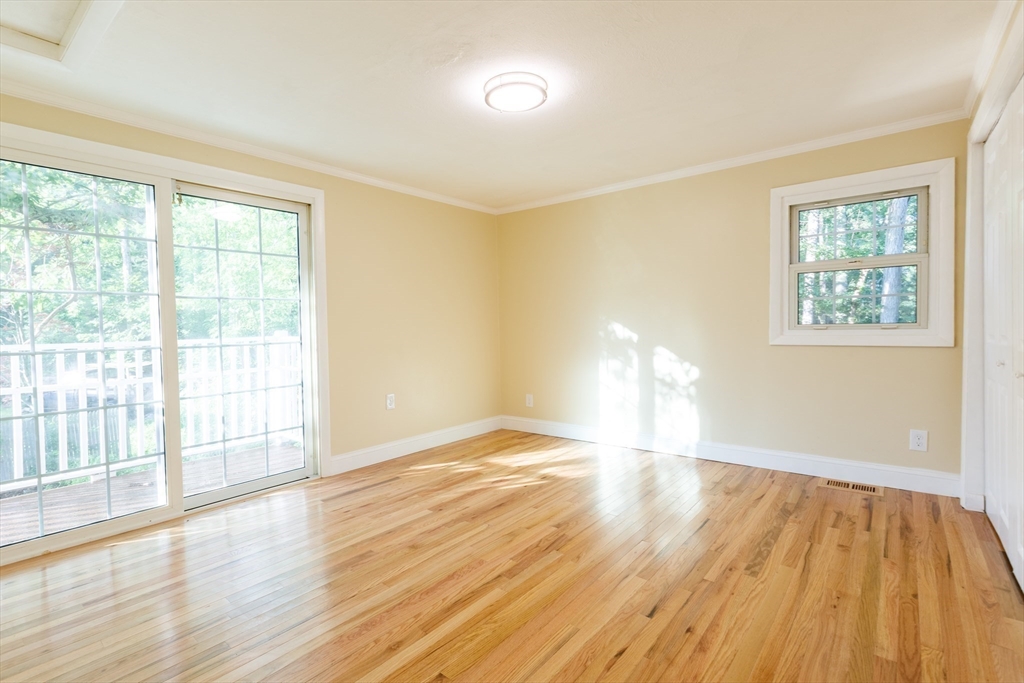22 Lakeside Ave Property Photo 15