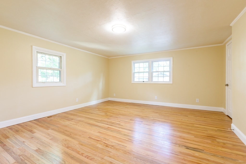 22 Lakeside Ave Property Photo 16