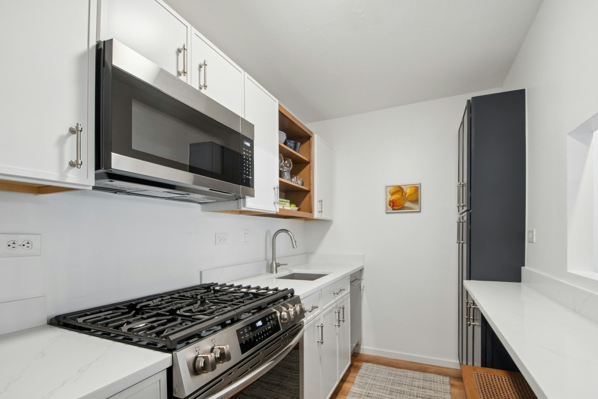 6 Whittier Pl # 3l Property Photo 10