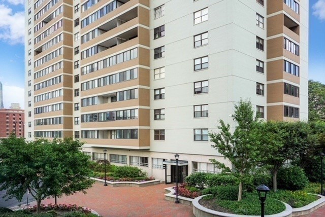 6 Whittier Pl # 3l Property Photo 25