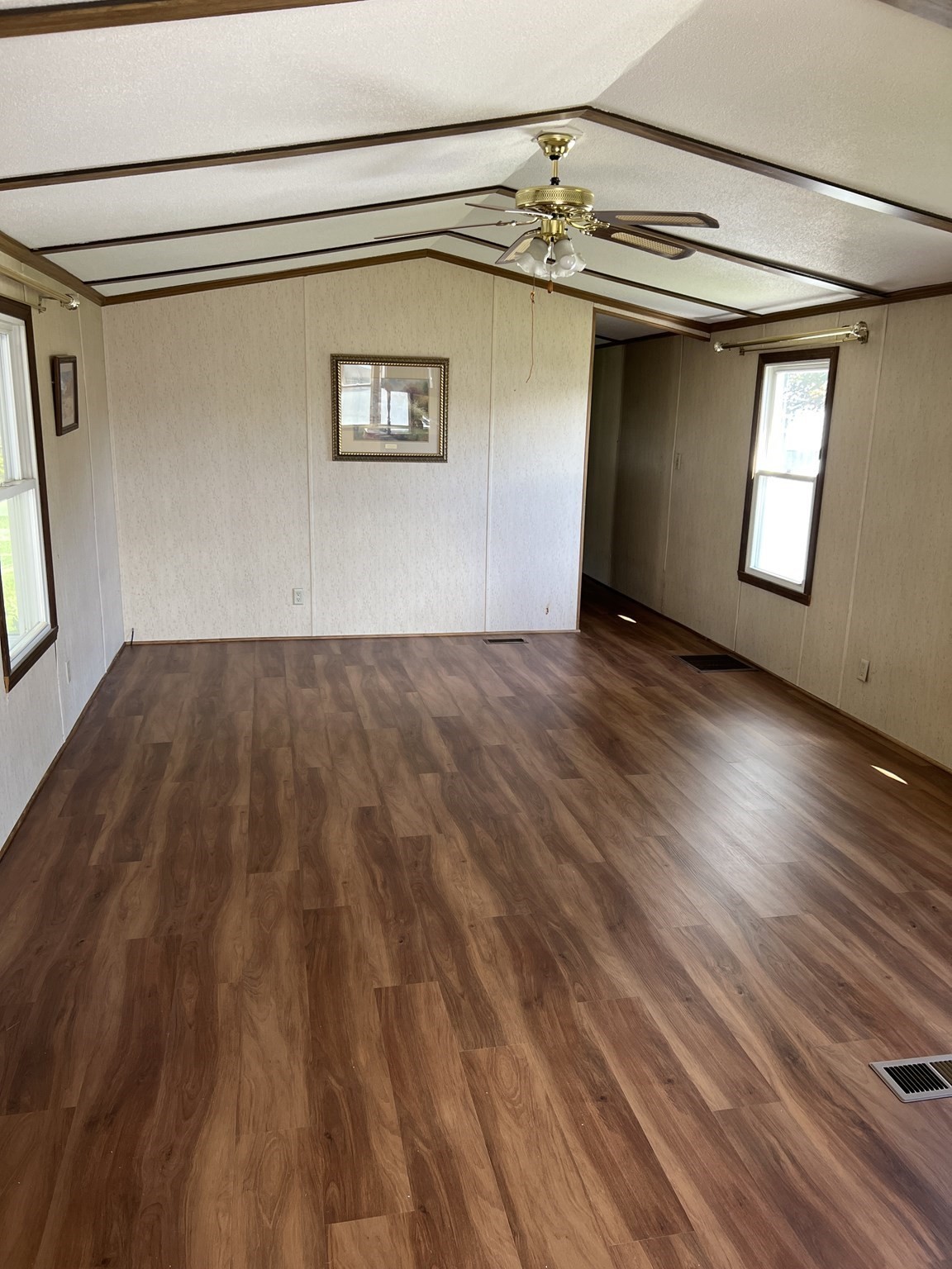 224 Park Circle Property Photo 5