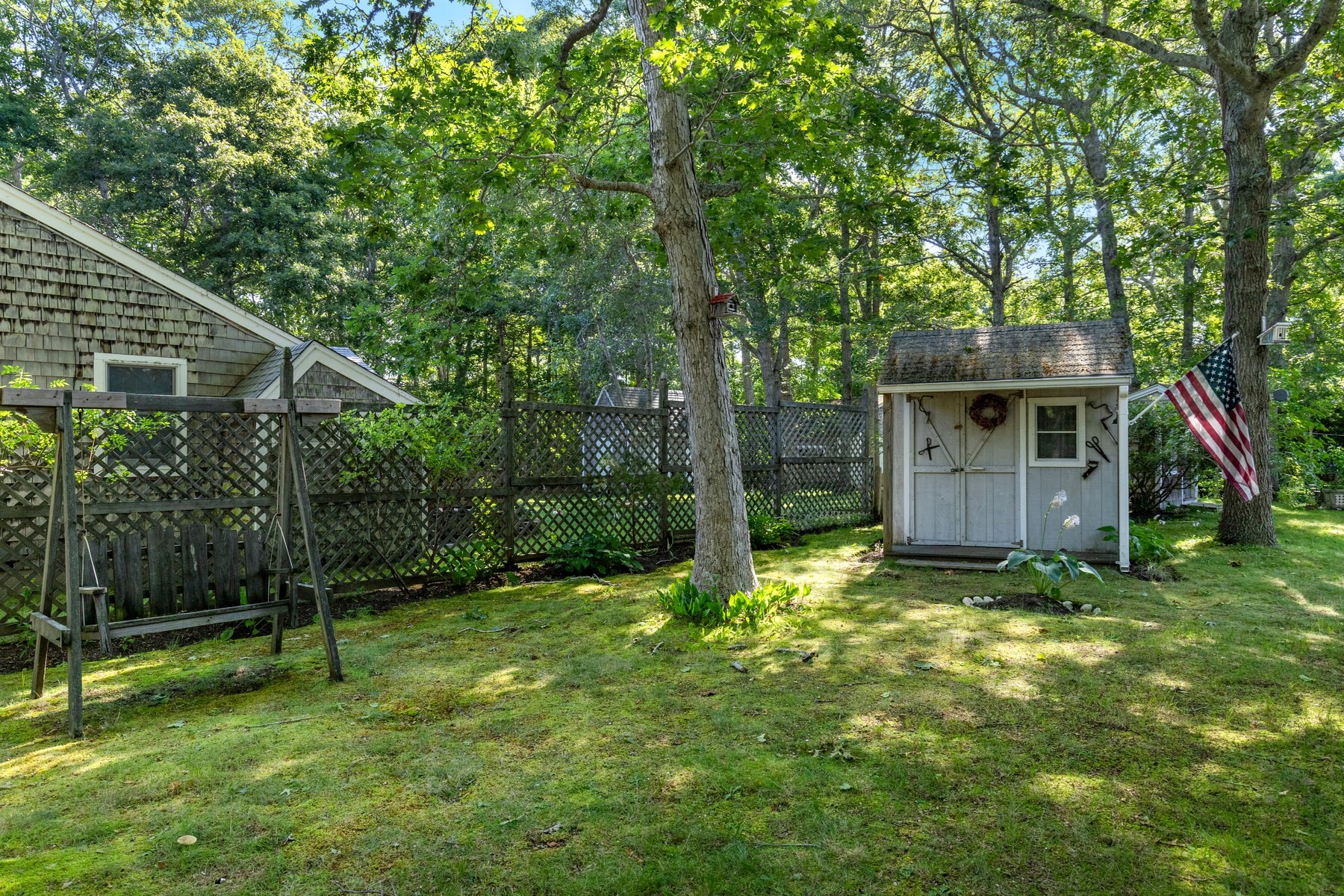 20 Park St Property Photo 9