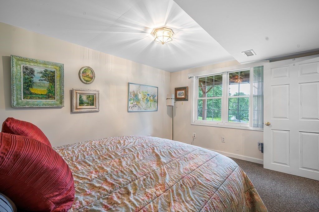 90 Sturbridge Hills Rd # 90 Property Photo 14