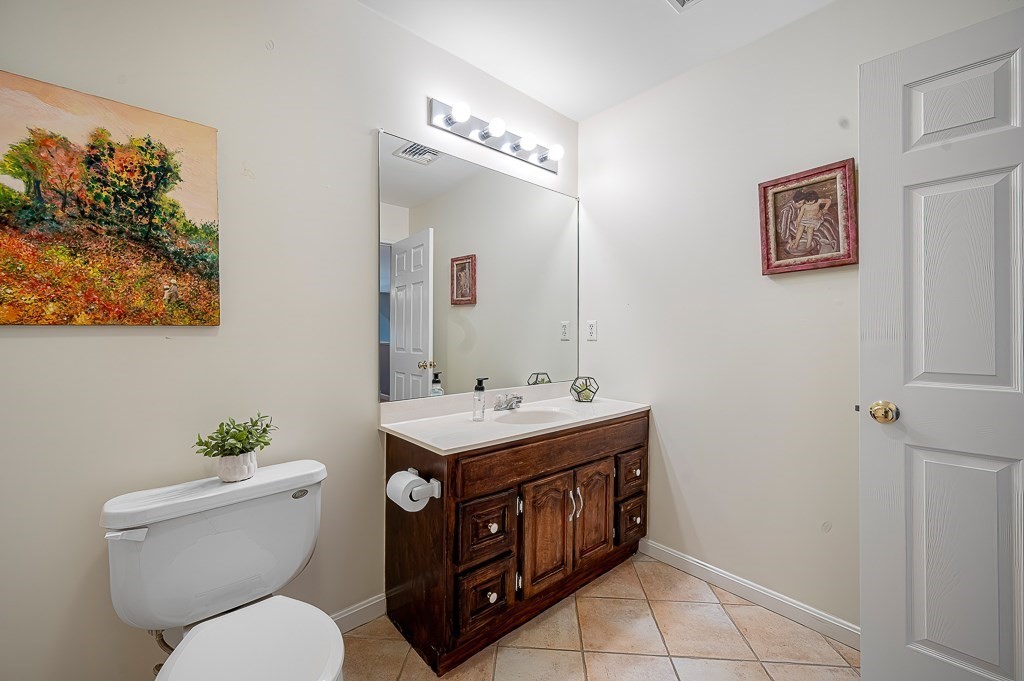 90 Sturbridge Hills Rd # 90 Property Photo 19
