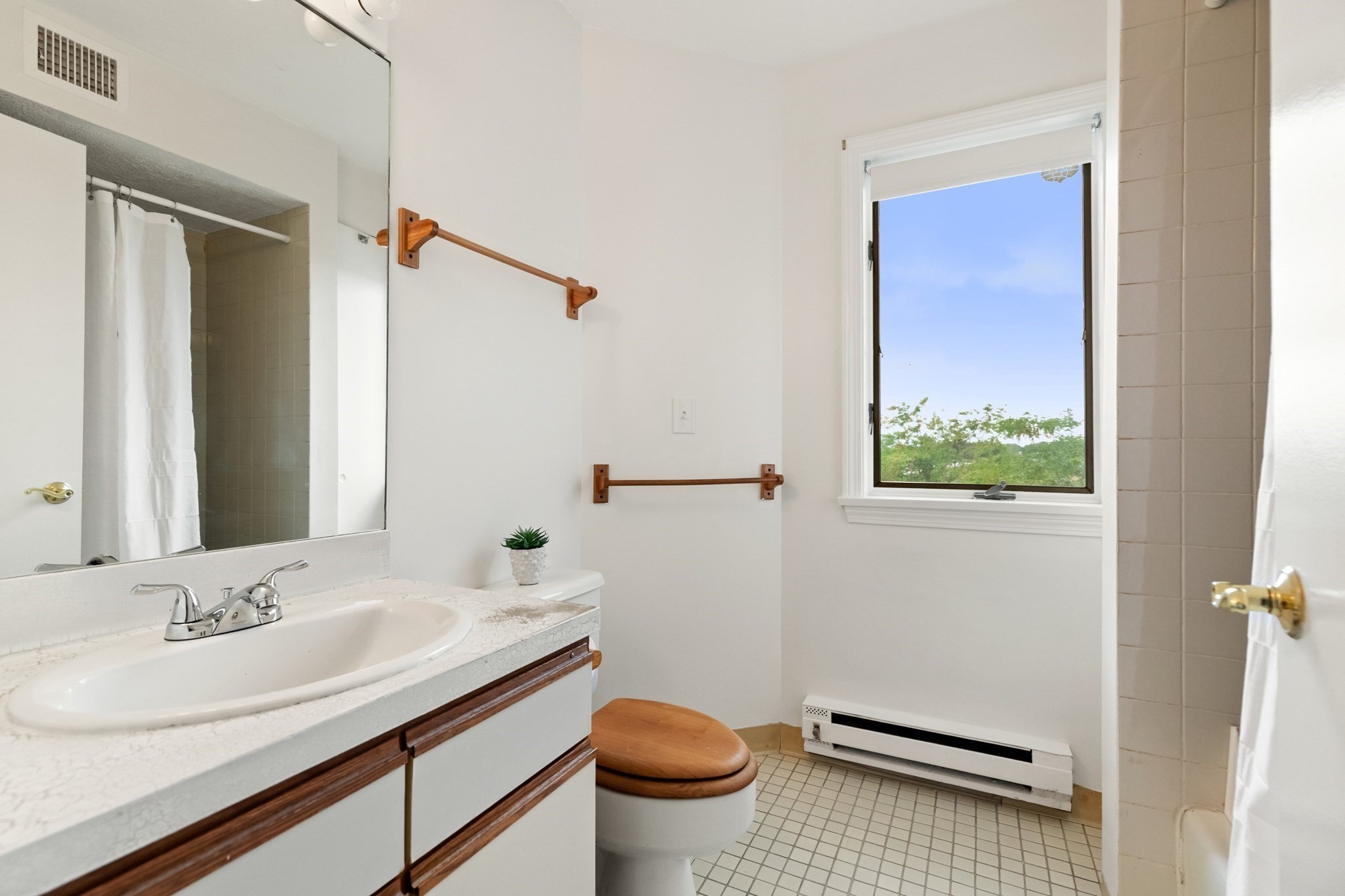 21 Margin St # 27 Property Photo 19