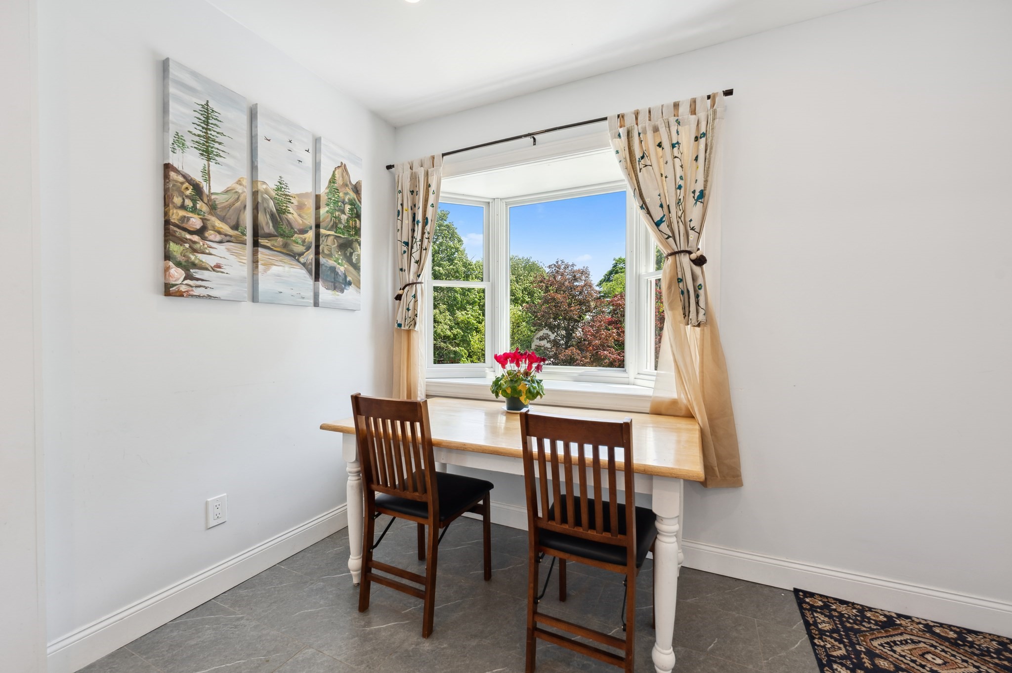 90 Irving St # 2 Property Photo 6