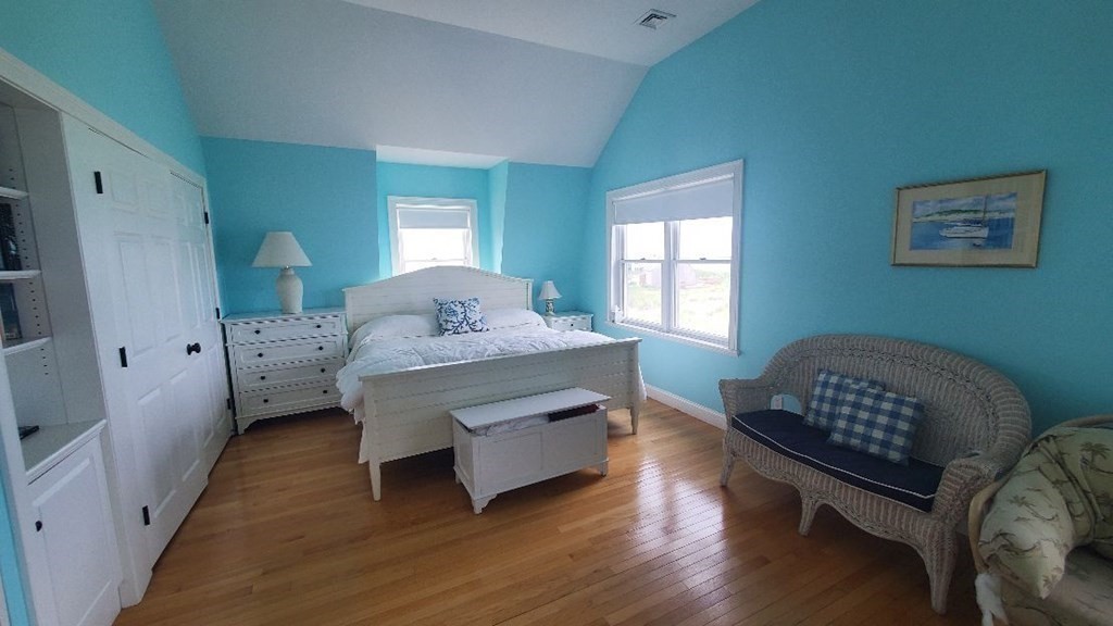 15 49th Street Property Photo 12