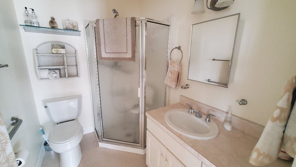 15 49th Street Property Photo 16