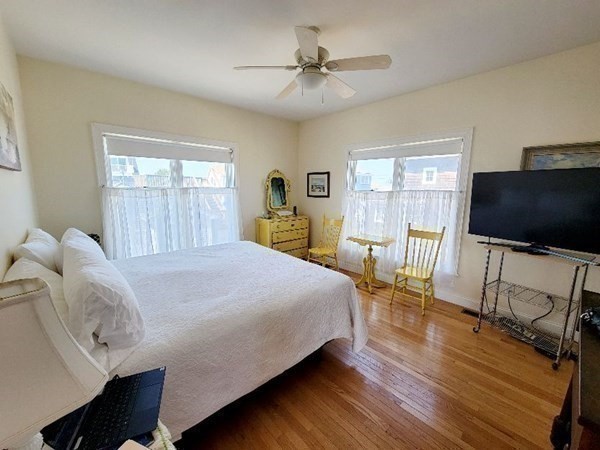 15 49th Street Property Photo 18