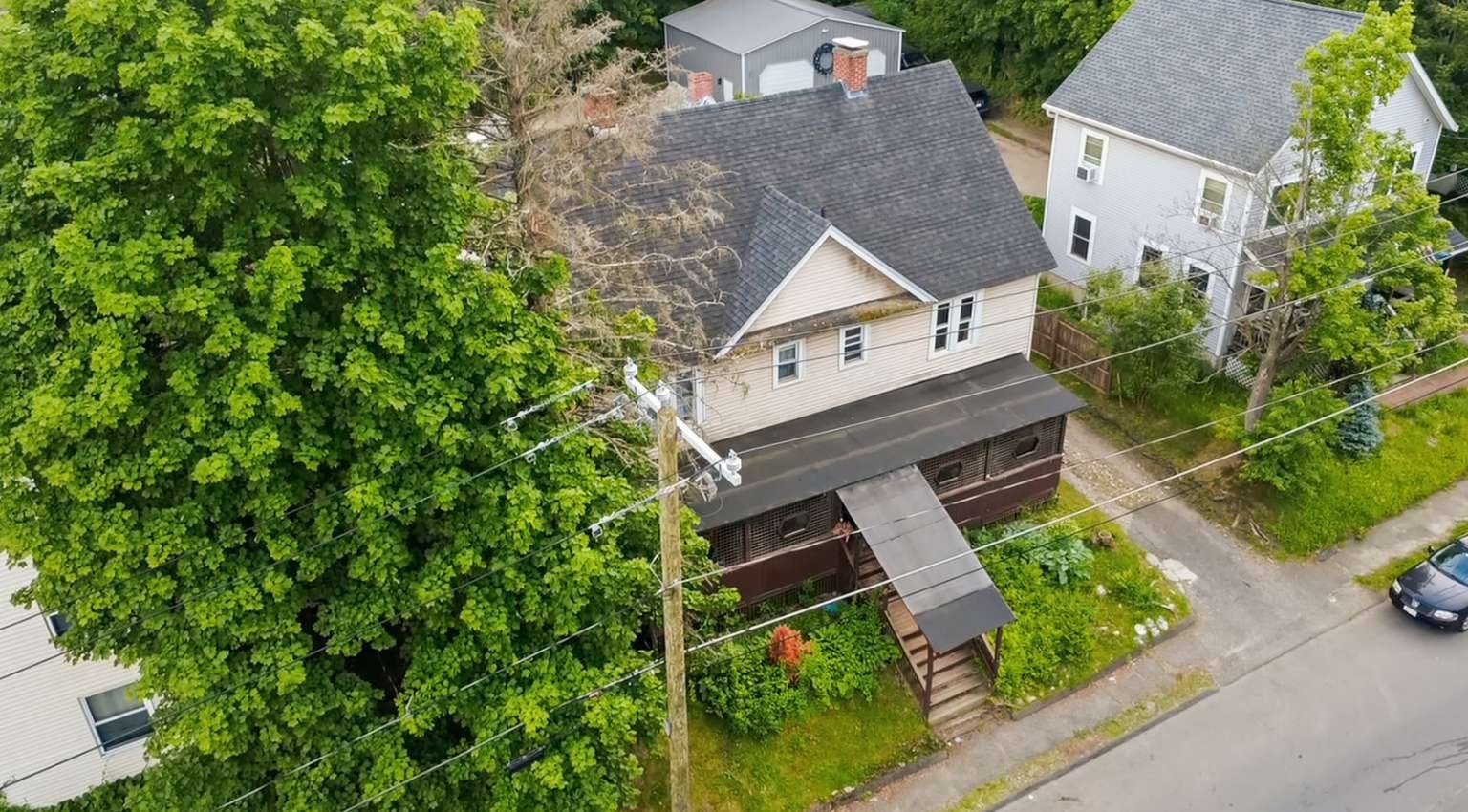 98 Lincoln St