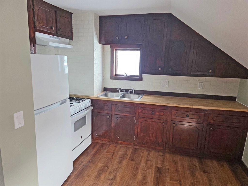 47 Boutwell Property Photo 9
