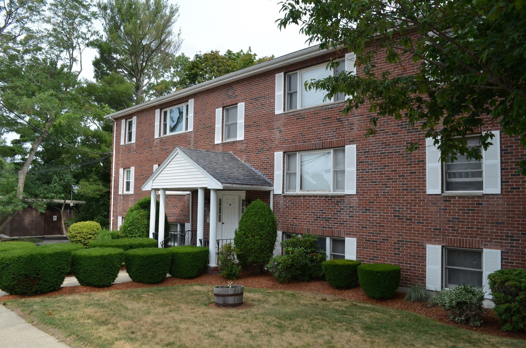 22 Roosevelt Rd # 4 Property Photo 1