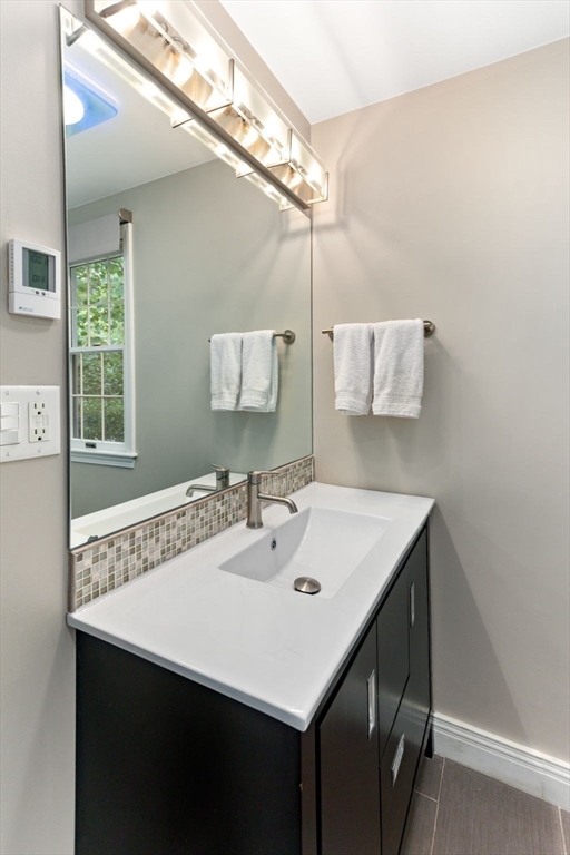 135 Lawndale Rd Property Photo 24