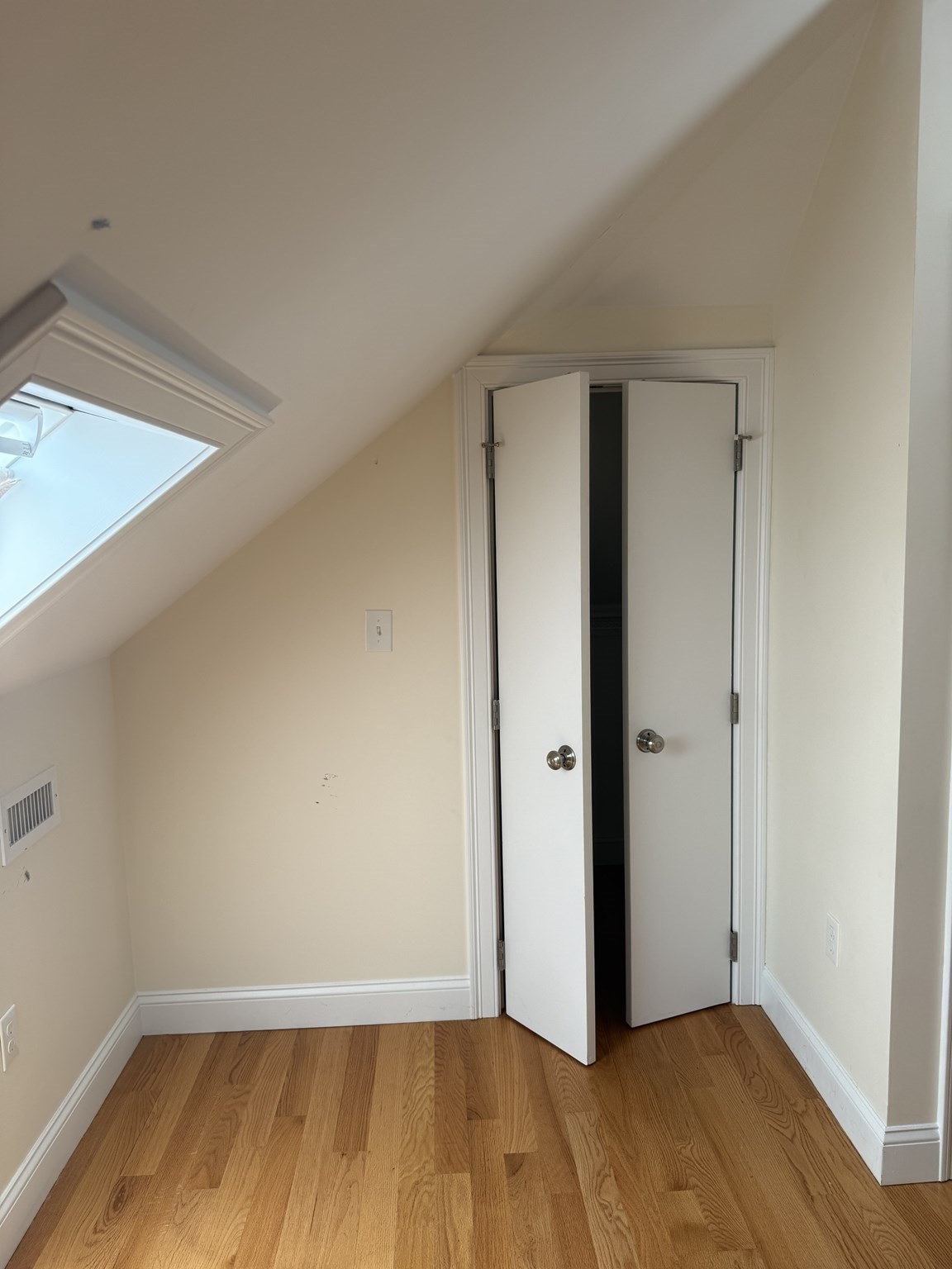 13 Echo Avenue Property Photo 17