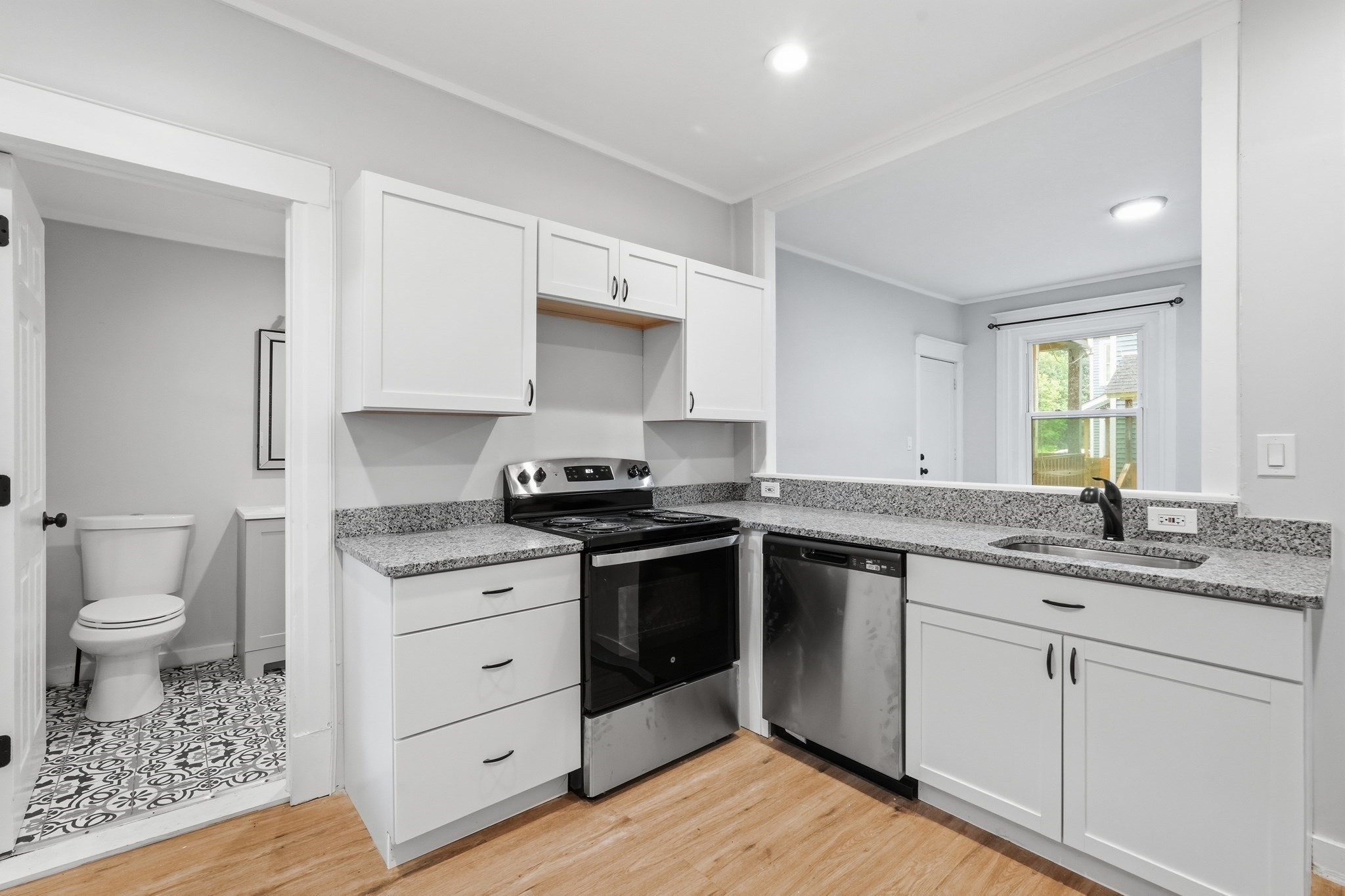53.5 Orchard St Property Photo 2