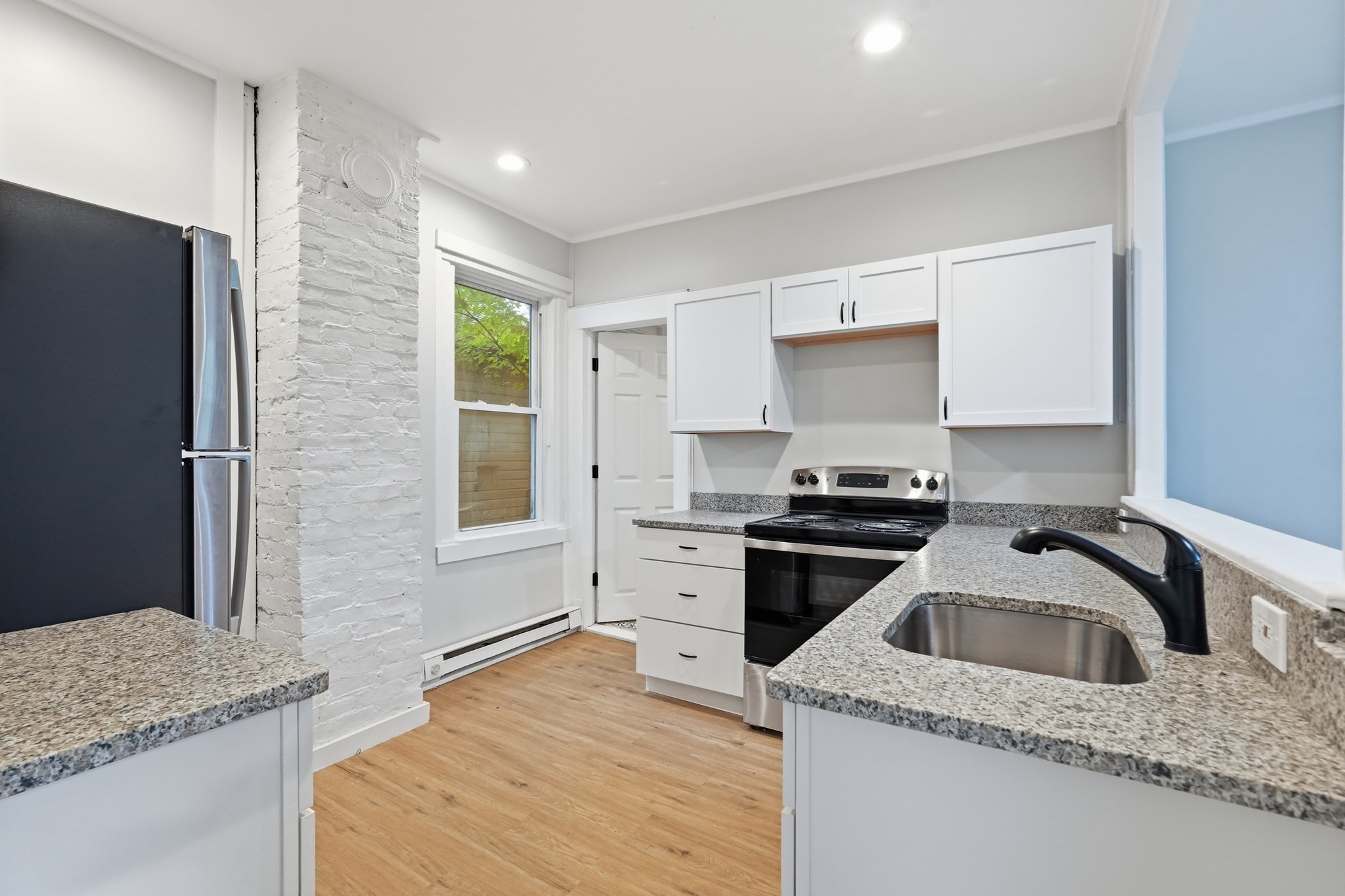 53.5 Orchard St Property Photo 3