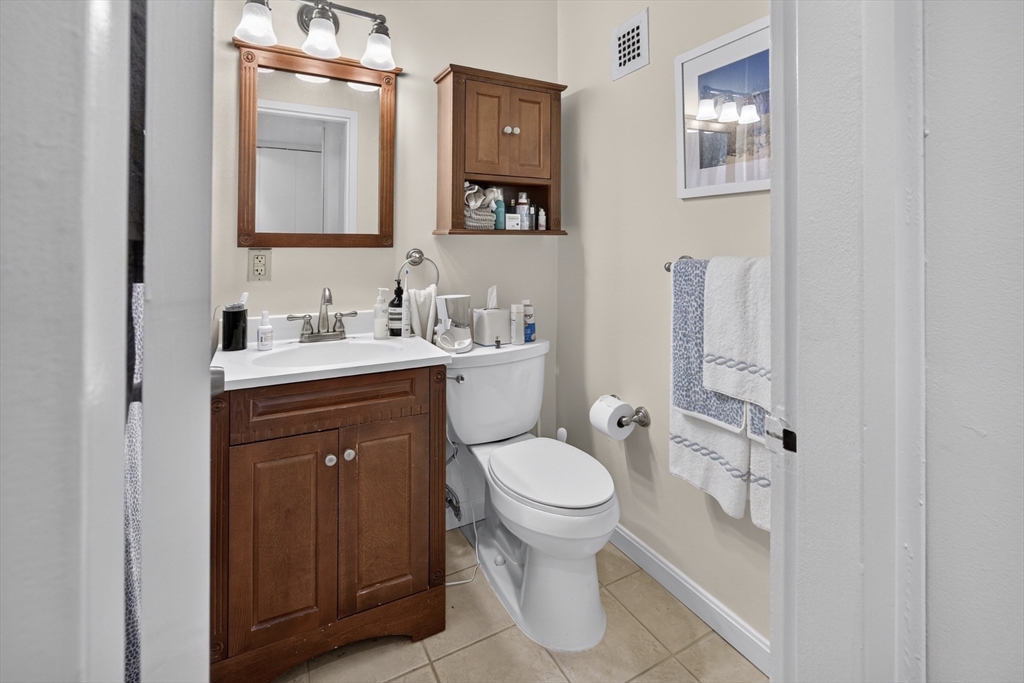 2 Hawthorne Place # 17g Property Photo 11