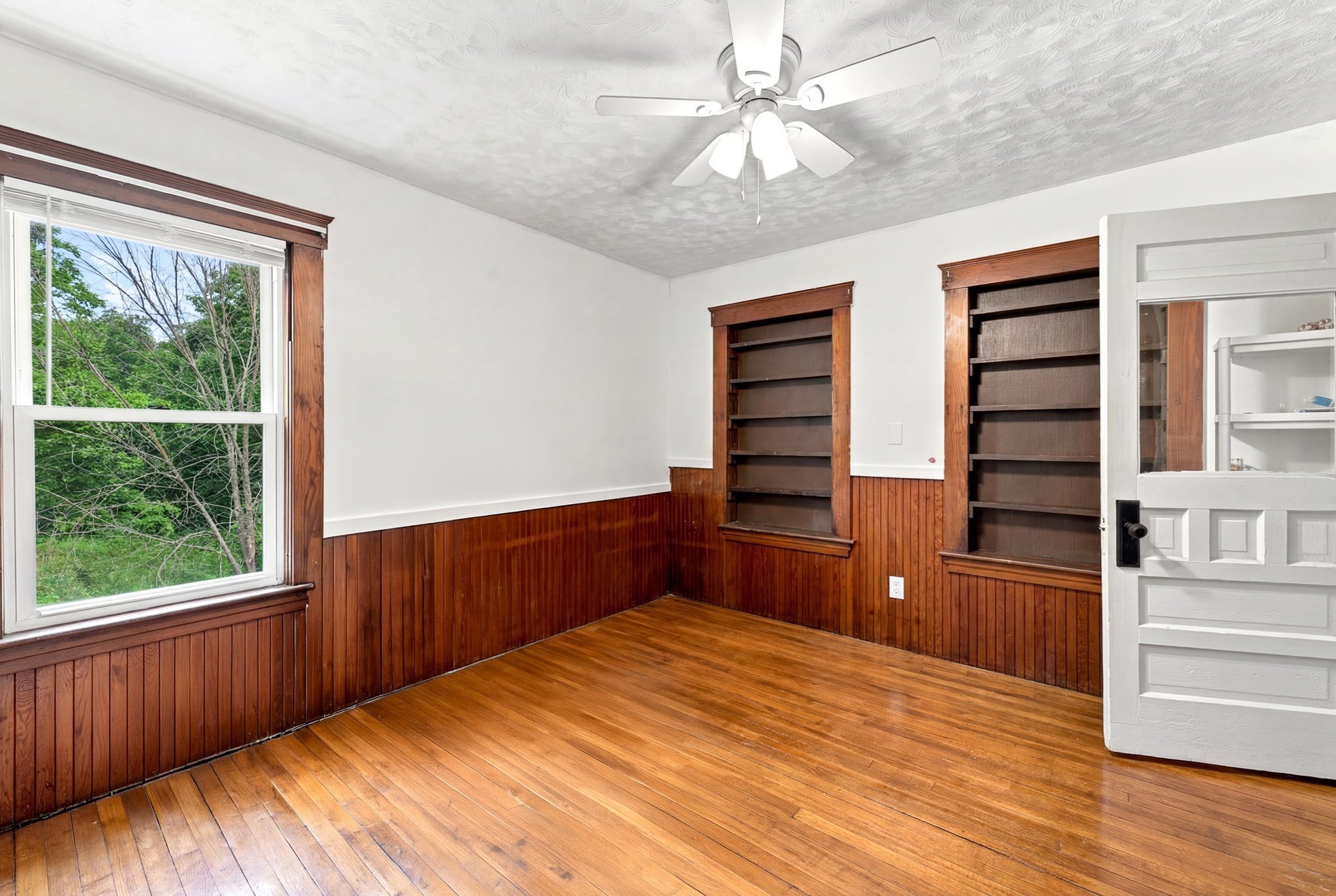 270 N Brookfield Road Property Photo 16
