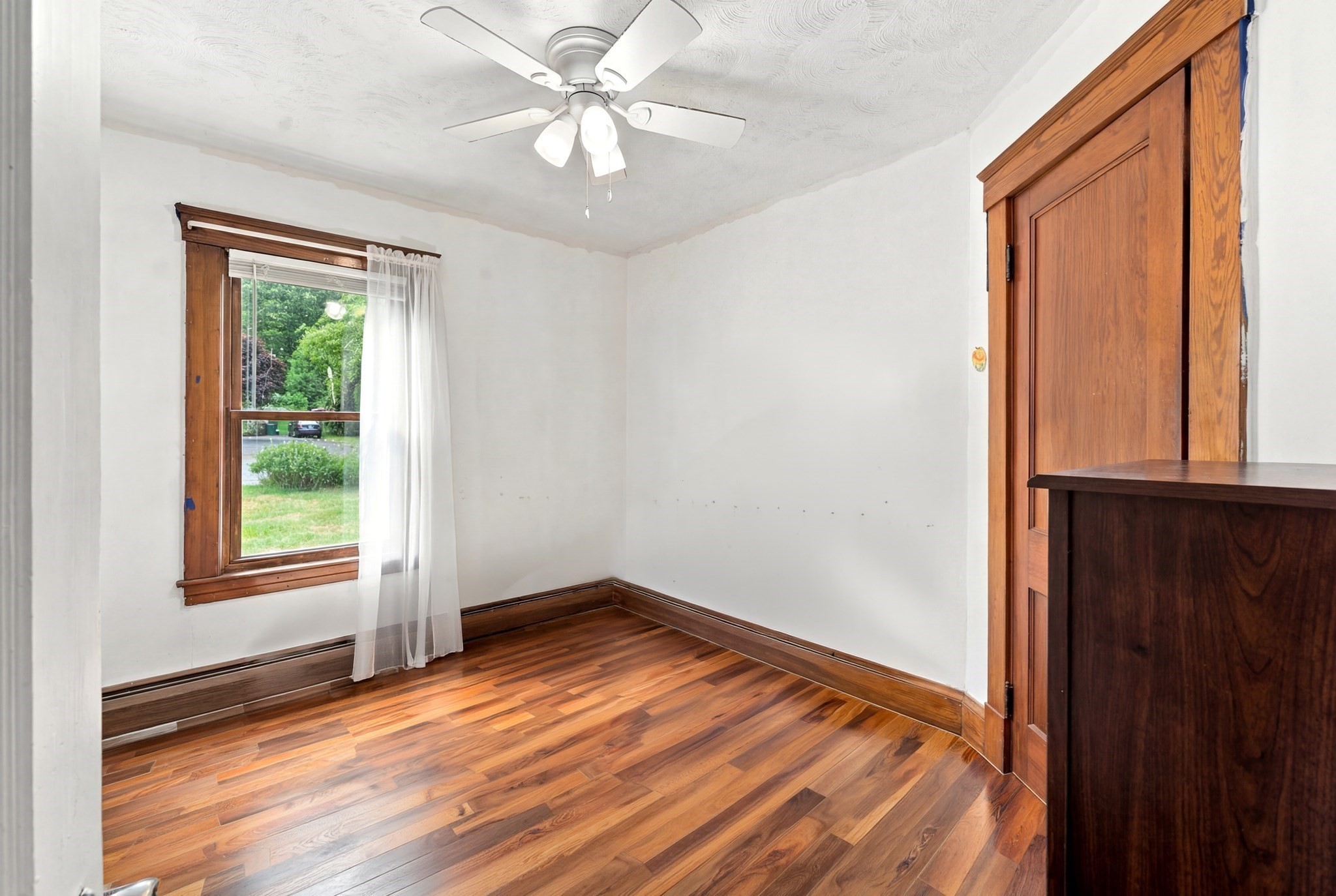 270 N Brookfield Road Property Photo 19